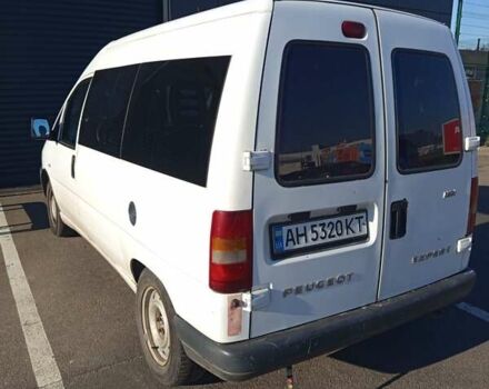 Белый Пежо Эксперт груз.-пасс., объемом двигателя 2 л и пробегом 370 тыс. км за 2700 $, фото 5 на Automoto.ua