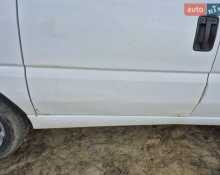 Белый Пежо Эксперт груз.-пасс., объемом двигателя 2 л и пробегом 300 тыс. км за 2550 $, фото 2 на Automoto.ua