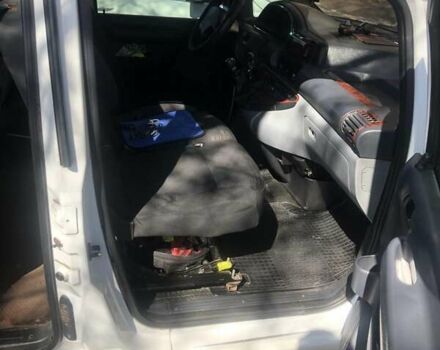 Белый Пежо Эксперт груз.-пасс., объемом двигателя 2 л и пробегом 400 тыс. км за 5100 $, фото 2 на Automoto.ua