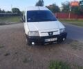 Белый Пежо Эксперт груз.-пасс., объемом двигателя 2 л и пробегом 400 тыс. км за 3150 $, фото 6 на Automoto.ua