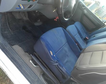 Белый Пежо Эксперт груз.-пасс., объемом двигателя 2 л и пробегом 400 тыс. км за 3400 $, фото 2 на Automoto.ua