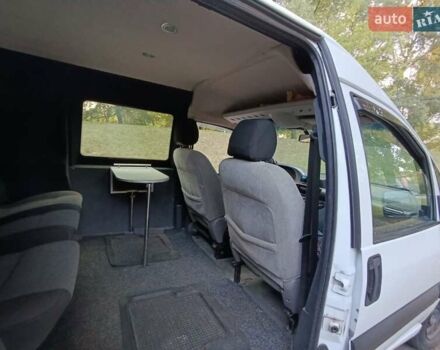 Белый Пежо Эксперт груз.-пасс., объемом двигателя 2 л и пробегом 287 тыс. км за 5400 $, фото 7 на Automoto.ua