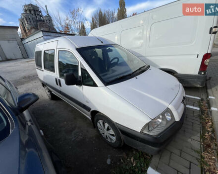 Пежо Эксперт груз.-пасс. 2005 в Каменце-Подольском на Automoto.ua Белый Пежо Эксперт груз.-пасс., объемом двигателя 2 л и пробегом 380 тыс. км за 3850 $, фото 1 на Automoto.ua