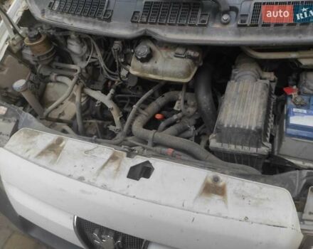 Белый Пежо Эксперт груз.-пасс., объемом двигателя 2 л и пробегом 336 тыс. км за 4900 $, фото 7 на Automoto.ua