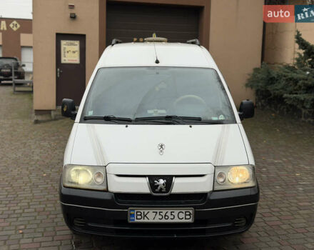 Білий Пежо Експерт вант.-пас., об'ємом двигуна 1.87 л та пробігом 422 тис. км за 4000 $, фото 5 на Automoto.ua