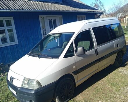 Белый Пежо Эксперт груз.-пасс., объемом двигателя 2 л и пробегом 100 тыс. км за 2600 $, фото 1 на Automoto.ua