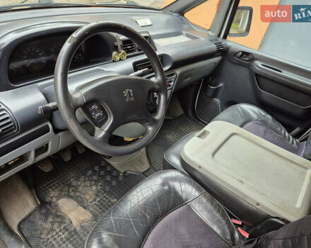 Пежо Эксперт груз.-пасс. 2005 в Славуте на Automoto.ua Белый Пежо Эксперт груз.-пасс., объемом двигателя 2 л и пробегом 272 тыс. км за 4299 $, фото 6 на Automoto.ua