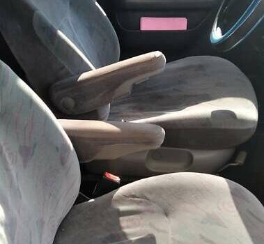 Белый Пежо Эксперт груз.-пасс., объемом двигателя 1.9 л и пробегом 355 тыс. км за 6500 $, фото 1 на Automoto.ua