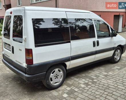 Пежо Эксперт груз.-пасс. 2005 в Славуте на Automoto.ua Белый Пежо Эксперт груз.-пасс., объемом двигателя 2 л и пробегом 272 тыс. км за 4299 $, фото 3 на Automoto.ua