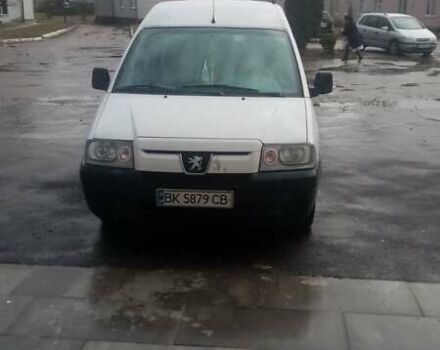 Белый Пежо Эксперт груз.-пасс., объемом двигателя 2 л и пробегом 500 тыс. км за 4350 $, фото 4 на Automoto.ua