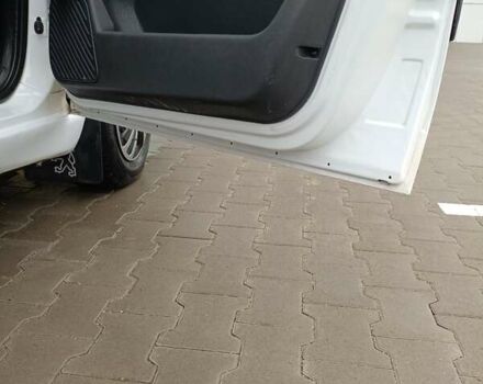 Белый Пежо Эксперт груз.-пасс., объемом двигателя 2 л и пробегом 268 тыс. км за 5600 $, фото 17 на Automoto.ua