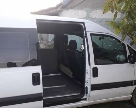 Пежо Эксперт груз.-пасс. 2005 в Сарате на Automoto.ua Белый Пежо Эксперт груз.-пасс., объемом двигателя 1.87 л и пробегом 251 тыс. км за 3600 $, фото 7 на Automoto.ua