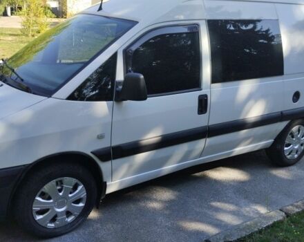 Белый Пежо Эксперт груз.-пасс., объемом двигателя 2 л и пробегом 294 тыс. км за 3800 $, фото 1 на Automoto.ua