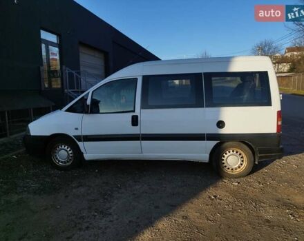 Белый Пежо Эксперт груз.-пасс., объемом двигателя 2 л и пробегом 570 тыс. км за 5400 $, фото 2 на Automoto.ua