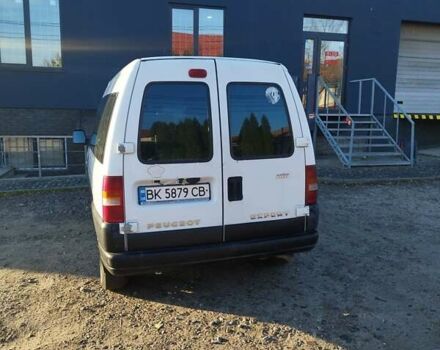 Белый Пежо Эксперт груз.-пасс., объемом двигателя 2 л и пробегом 570 тыс. км за 5400 $, фото 4 на Automoto.ua