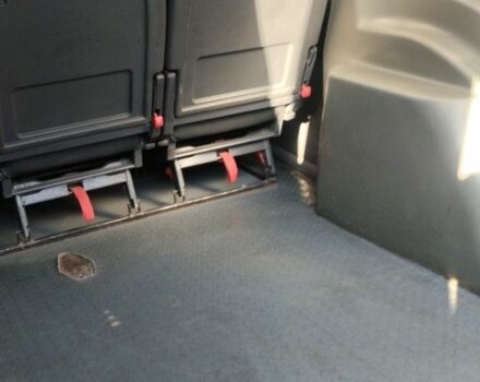 Белый Пежо Эксперт груз.-пасс., объемом двигателя 2 л и пробегом 294 тыс. км за 3800 $, фото 7 на Automoto.ua