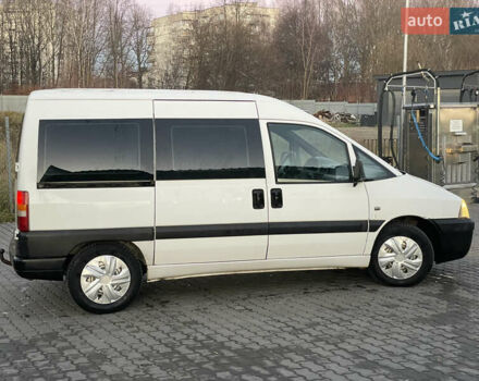 Белый Пежо Эксперт груз.-пасс., объемом двигателя 2 л и пробегом 337 тыс. км за 3950 $, фото 3 на Automoto.ua