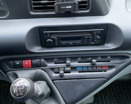 Белый Пежо Эксперт груз.-пасс., объемом двигателя 2 л и пробегом 338 тыс. км за 4250 $, фото 8 на Automoto.ua