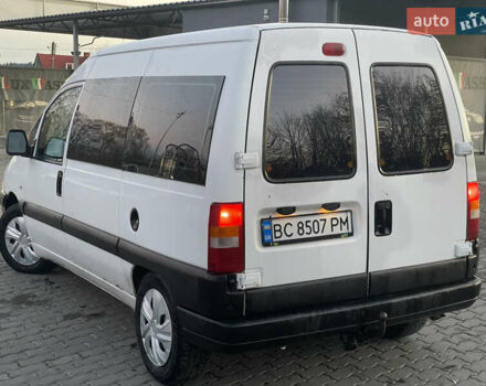 Белый Пежо Эксперт груз.-пасс., объемом двигателя 2 л и пробегом 337 тыс. км за 3950 $, фото 2 на Automoto.ua