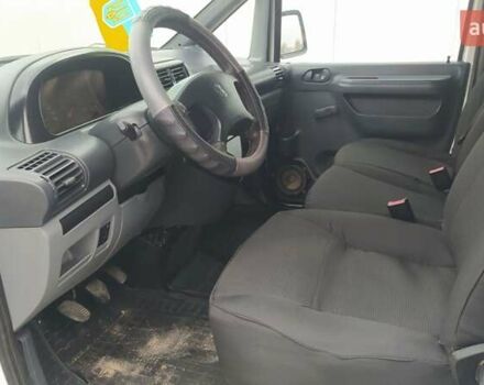 Пежо Эксперт груз.-пасс. 2006 в Калиновке на Automoto.ua Белый Пежо Эксперт груз.-пасс., объемом двигателя 1.87 л и пробегом 450 тыс. км за 4600 $, фото 9 на Automoto.ua