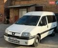 Белый Пежо Эксперт груз.-пасс., объемом двигателя 2 л и пробегом 200 тыс. км за 2777 $, фото 1 на Automoto.ua