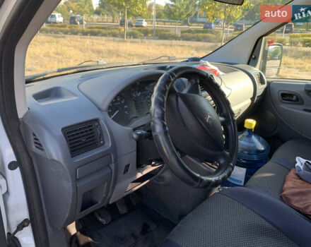 Белый Пежо Эксперт груз.-пасс., объемом двигателя 1.56 л и пробегом 275 тыс. км за 4900 $, фото 9 на Automoto.ua