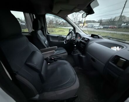 Белый Пежо Эксперт груз.-пасс., объемом двигателя 2 л и пробегом 317 тыс. км за 5900 $, фото 5 на Automoto.ua