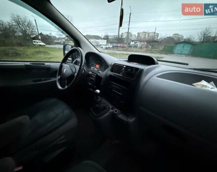 Белый Пежо Эксперт груз.-пасс., объемом двигателя 2 л и пробегом 317 тыс. км за 5900 $, фото 14 на Automoto.ua