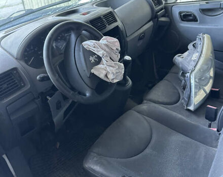 Белый Пежо Эксперт груз.-пасс., объемом двигателя 1.56 л и пробегом 300 тыс. км за 2550 $, фото 4 на Automoto.ua