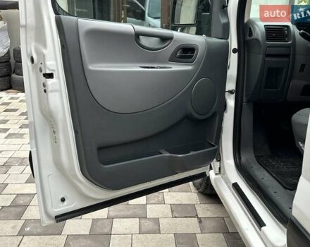 Белый Пежо Эксперт груз.-пасс., объемом двигателя 2 л и пробегом 288 тыс. км за 6300 $, фото 10 на Automoto.ua