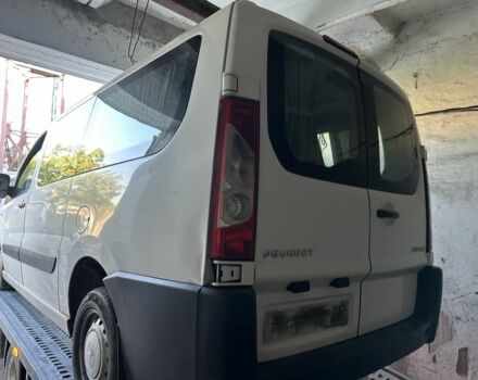 Белый Пежо Эксперт груз.-пасс., объемом двигателя 1.6 л и пробегом 350 тыс. км за 2350 $, фото 3 на Automoto.ua