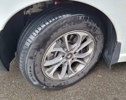 Белый Пежо Эксперт груз.-пасс., объемом двигателя 2 л и пробегом 302 тыс. км за 8400 $, фото 7 на Automoto.ua