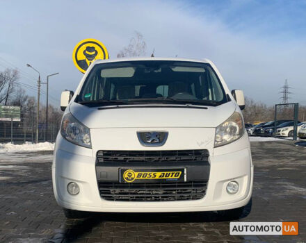 Белый Пежо Эксперт груз.-пасс., объемом двигателя 2 л и пробегом 201 тыс. км за 7500 $, фото 1 на Automoto.ua