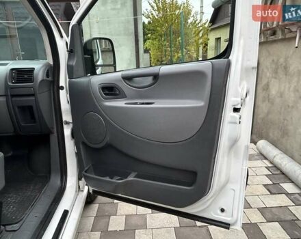 Белый Пежо Эксперт груз.-пасс., объемом двигателя 2 л и пробегом 288 тыс. км за 6300 $, фото 28 на Automoto.ua