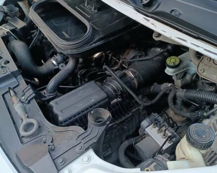 Білий Пежо Експерт вант.-пас., об'ємом двигуна 2 л та пробігом 309 тис. км за 6800 $, фото 16 на Automoto.ua