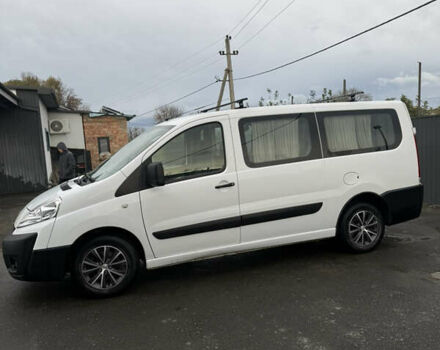 Белый Пежо Эксперт груз.-пасс., объемом двигателя 1.6 л и пробегом 405 тыс. км за 6000 $, фото 2 на Automoto.ua