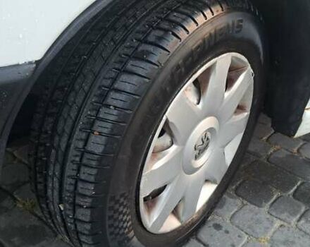 Белый Пежо Эксперт груз.-пасс., объемом двигателя 2 л и пробегом 417 тыс. км за 5700 $, фото 13 на Automoto.ua