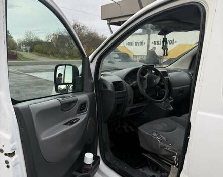 Белый Пежо Эксперт груз.-пасс., объемом двигателя 1.6 л и пробегом 405 тыс. км за 6000 $, фото 5 на Automoto.ua