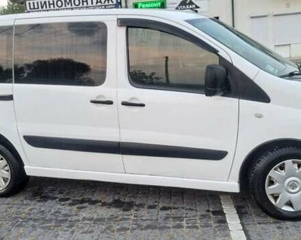 Белый Пежо Эксперт груз.-пасс., объемом двигателя 2 л и пробегом 417 тыс. км за 5700 $, фото 6 на Automoto.ua