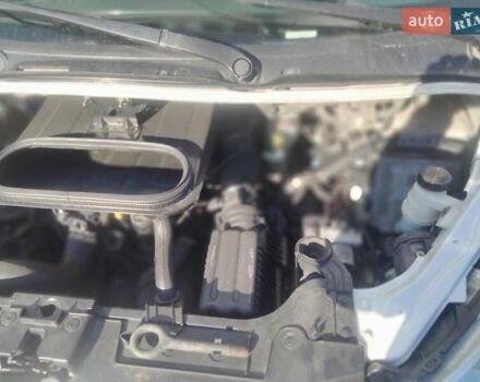 Белый Пежо Эксперт груз.-пасс., объемом двигателя 2 л и пробегом 345 тыс. км за 6700 $, фото 14 на Automoto.ua