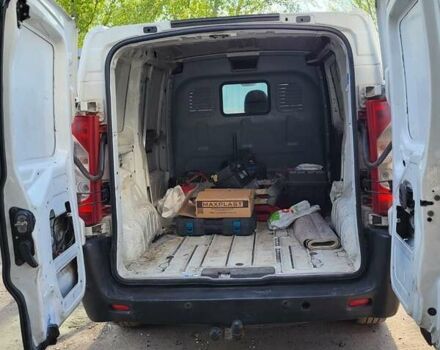 Белый Пежо Эксперт груз.-пасс., объемом двигателя 2 л и пробегом 250 тыс. км за 5300 $, фото 2 на Automoto.ua