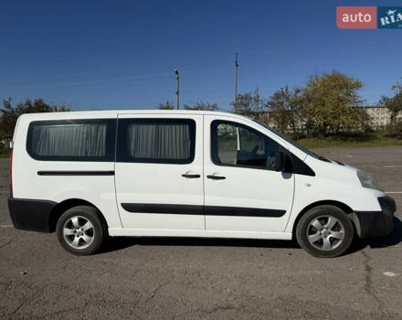 Белый Пежо Эксперт груз.-пасс., объемом двигателя 2 л и пробегом 239 тыс. км за 10000 $, фото 27 на Automoto.ua