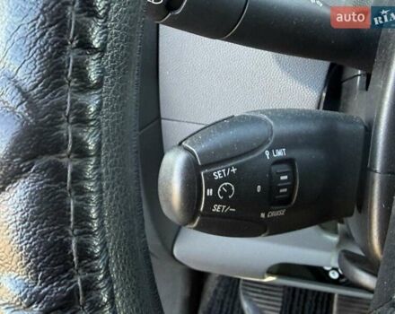 Белый Пежо Эксперт груз.-пасс., объемом двигателя 2 л и пробегом 239 тыс. км за 10000 $, фото 13 на Automoto.ua