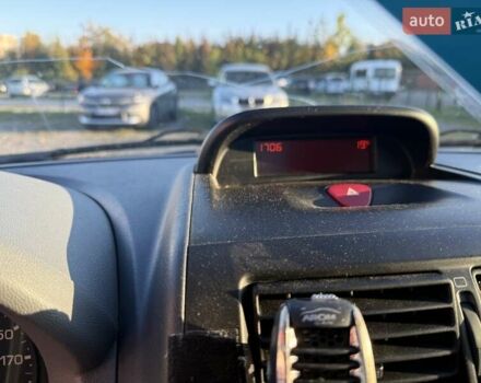 Белый Пежо Эксперт груз.-пасс., объемом двигателя 2 л и пробегом 239 тыс. км за 10000 $, фото 4 на Automoto.ua