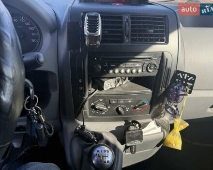 Белый Пежо Эксперт груз.-пасс., объемом двигателя 2 л и пробегом 239 тыс. км за 10000 $, фото 21 на Automoto.ua