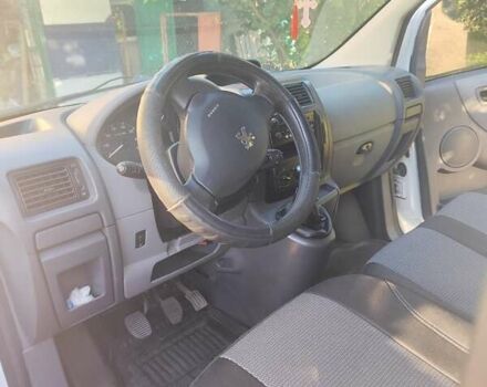 Пежо Эксперт груз.-пасс. 2011 в Житомире на Automoto.ua Белый Пежо Эксперт груз.-пасс., объемом двигателя 2 л и пробегом 234 тыс. км за 7300 $, фото 6 на Automoto.ua