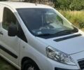 Белый Пежо Эксперт груз.-пасс., объемом двигателя 2 л и пробегом 320 тыс. км за 9400 $, фото 1 на Automoto.ua