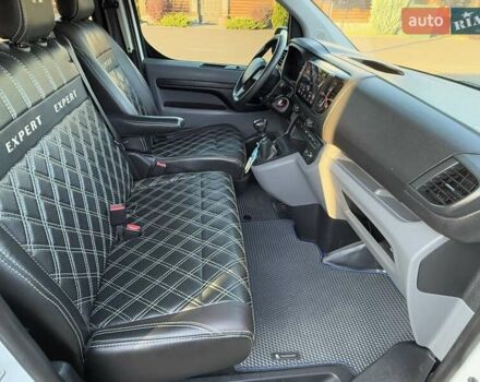 Белый Пежо Эксперт груз.-пасс., объемом двигателя 2 л и пробегом 298 тыс. км за 14200 $, фото 67 на Automoto.ua