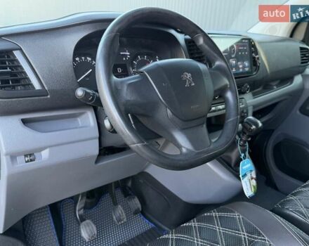 Белый Пежо Эксперт груз.-пасс., объемом двигателя 2 л и пробегом 298 тыс. км за 14200 $, фото 63 на Automoto.ua