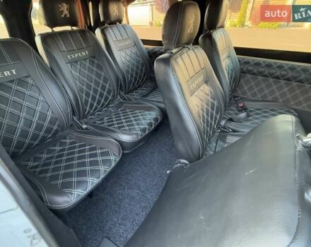 Белый Пежо Эксперт груз.-пасс., объемом двигателя 2 л и пробегом 298 тыс. км за 14200 $, фото 75 на Automoto.ua